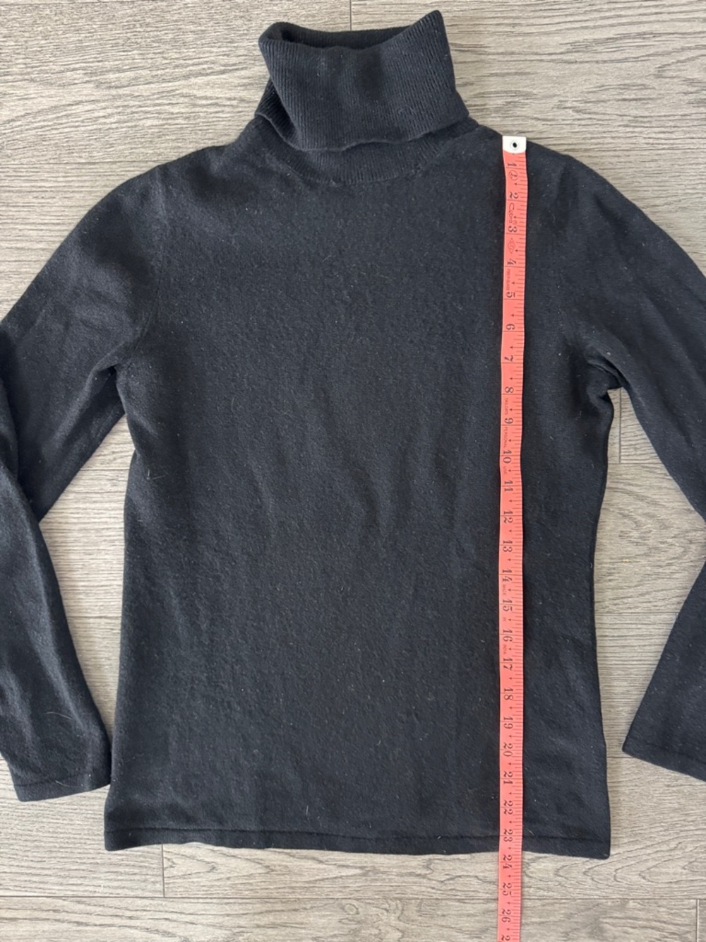 🌼BANANA REPUBLIC🌼 100% Cashmere Black Turtleneck Sweater, Size XS - Picture 4 of 6